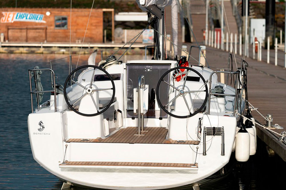 Beneteau Oceanis 30.1 — Reef