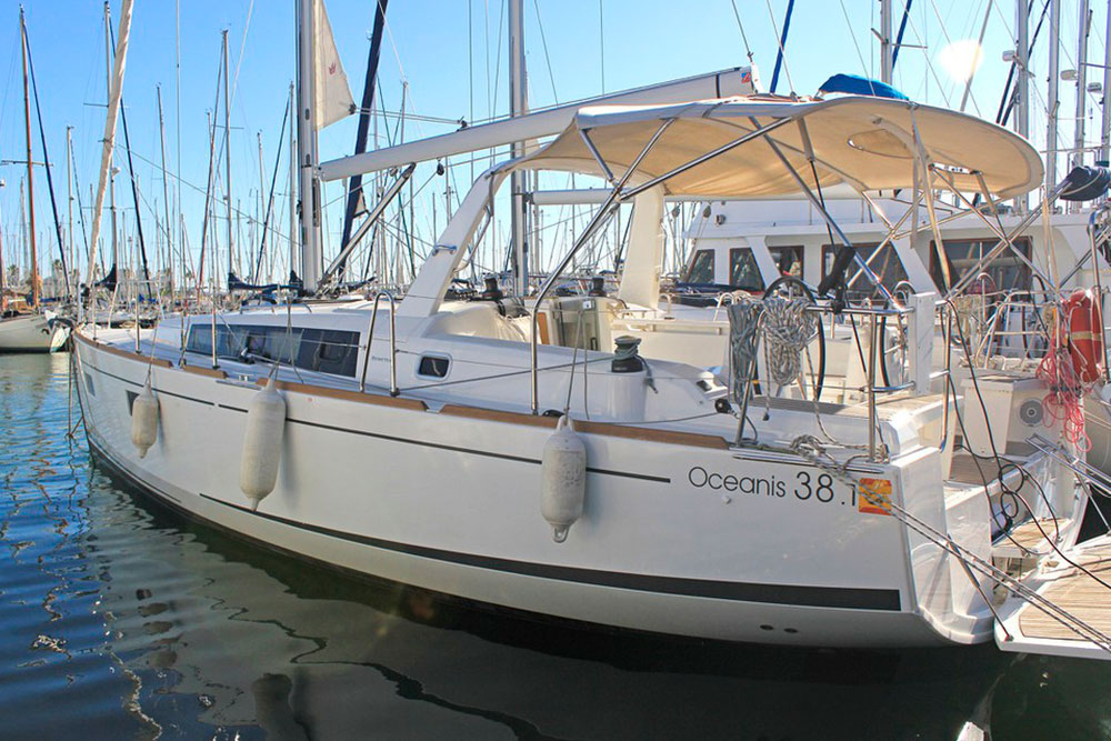 Beneteau Oceanis 38.1 – TRICICLE